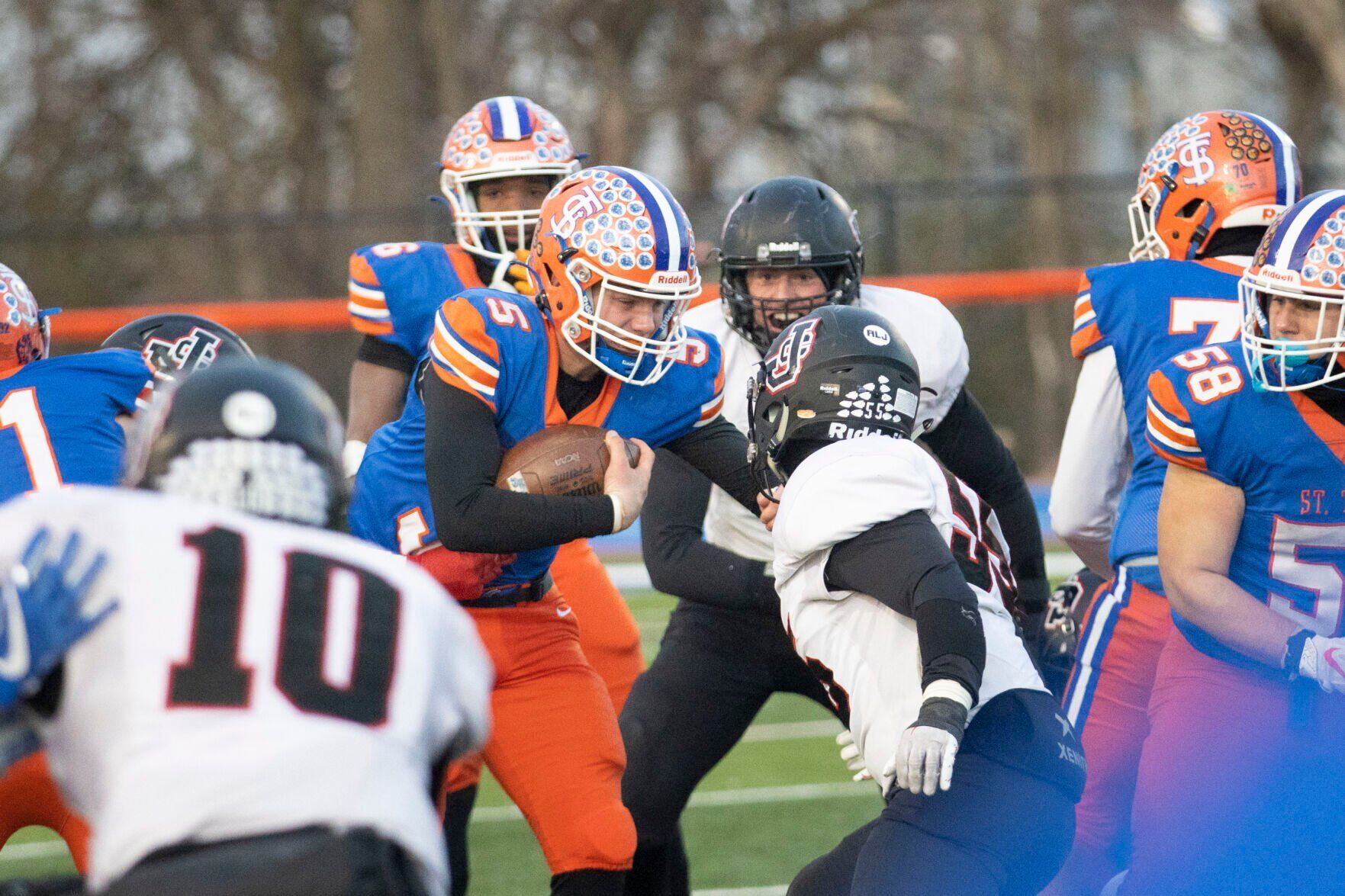 112022-dec-spt-st-teresa-football-gallery_15.JPG
